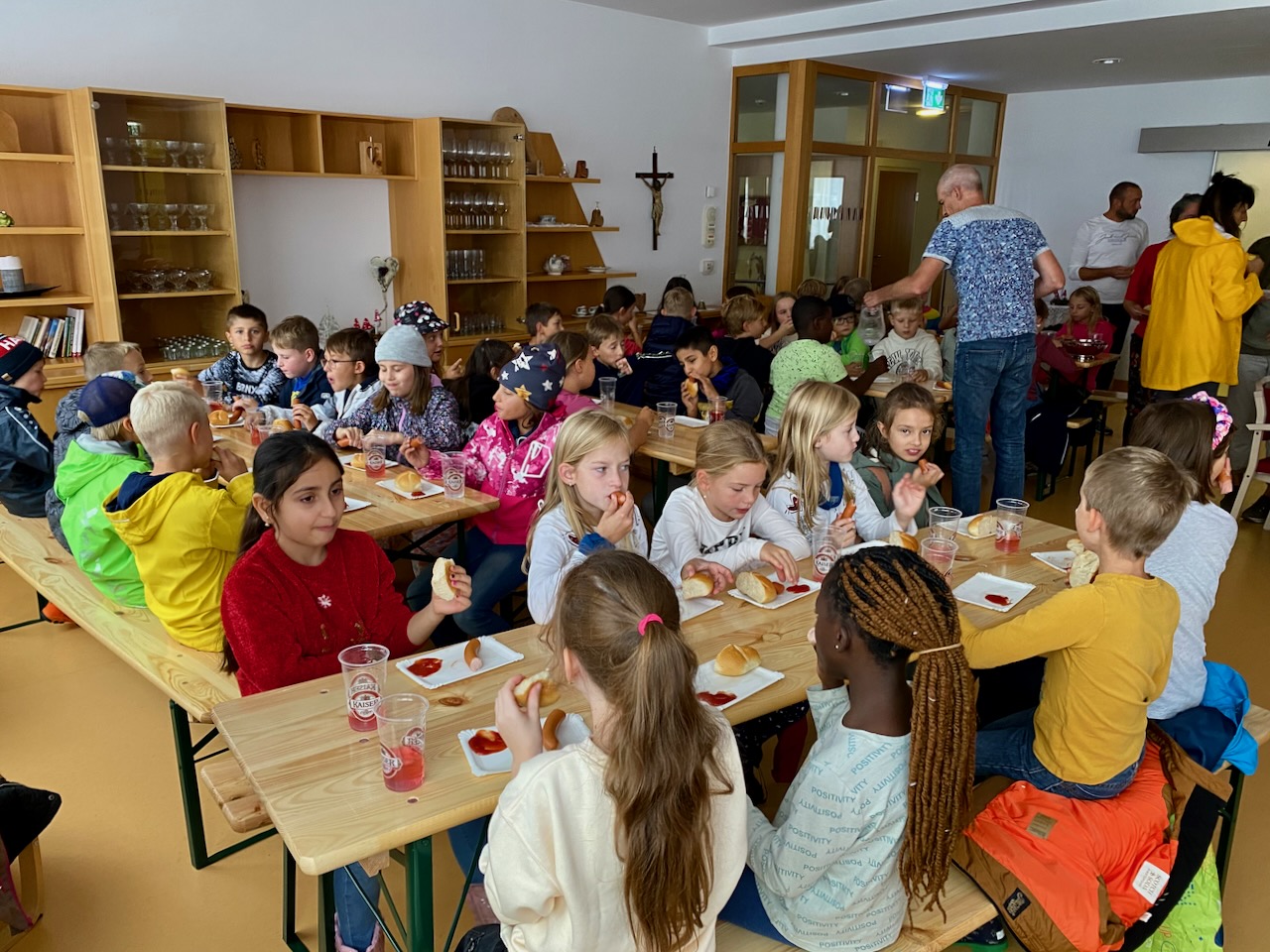 emw2023_seniorenheim-wuerstelessen04.jpeg