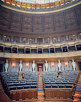3_parlament.jpg