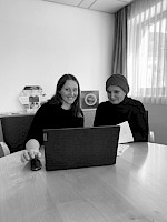 2_elisabeth_demir_sabine_richter_sw.jpg